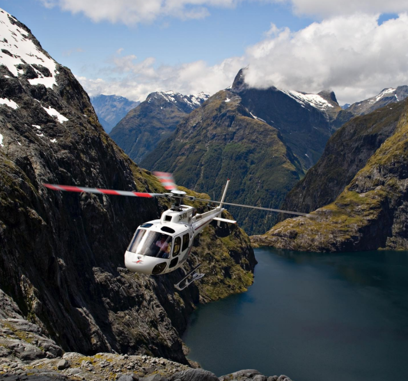 OUR TOP 5 HELICOPTER TOURS ON THE SOUTH ISLAND